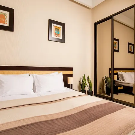 Senator Victory Square Apart-hotel 4*