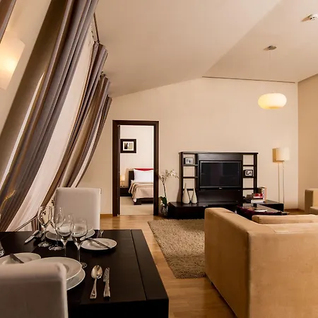Senator Victory Square Apart-hotel 4*