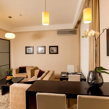 Senator Victory Square Apart-hotel 4*