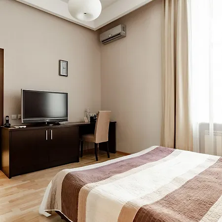 Senator Victory Square Apart-hotel 4*