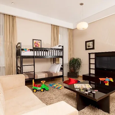 Apart-hotel Senator Victory Square 4*