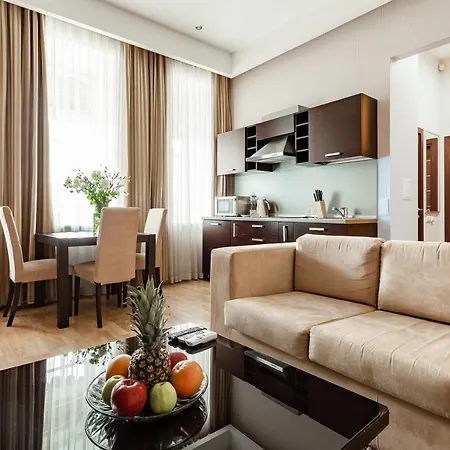 Senator Victory Square 4* קייב
