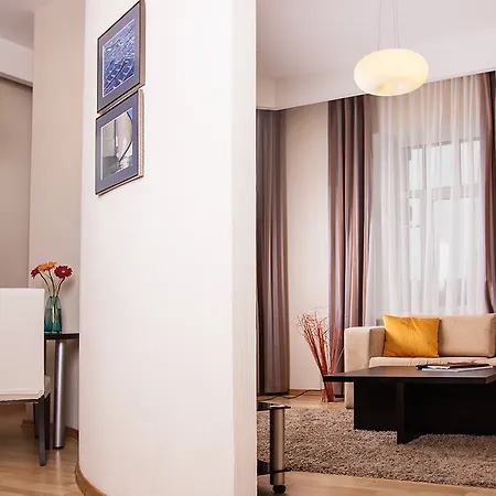 Senator Victory Square 4* קייב